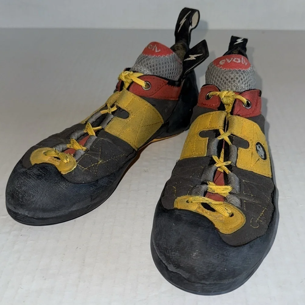 Evolv Demorto Rock Climbing/Bouldering Shoes